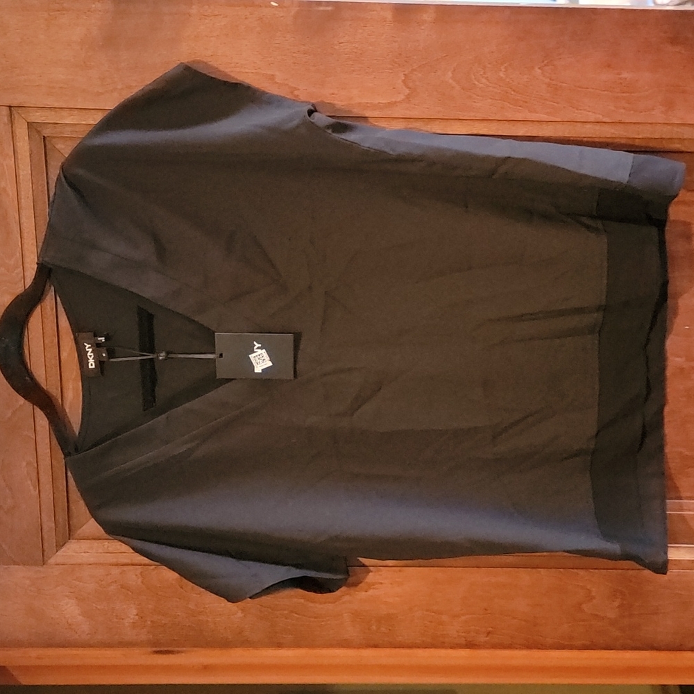 NWT DKNY short sleeve shirt